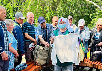 В Кургане приходской центр гуманитарной помощи провел в июне благотворительную ярмарку