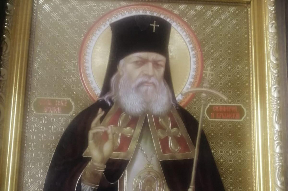 Житель Тюмени подарил курганскому храму икону святителя Луки
