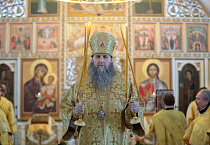 Митрополит Даниил совершил Литургию в Петро-Павловском храме микрорайона Черёмухово