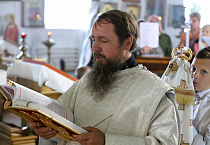 Митрополит Даниил совершил литургию в Богоявленском храме села Утятское