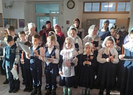 В Кургане православные гимназисты молились со «сретенскими» свечами