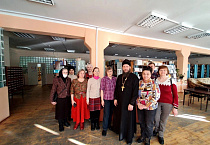 В Кургане прихожане Троицкого собора совершили экскурс в историю православной книги