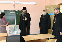 Митрополит Даниил впервые посетил православную школу во имя Александра Невского в Кургане