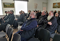 В Курганской епархии священнослужителям рассказали о реабилитации наркозависимых