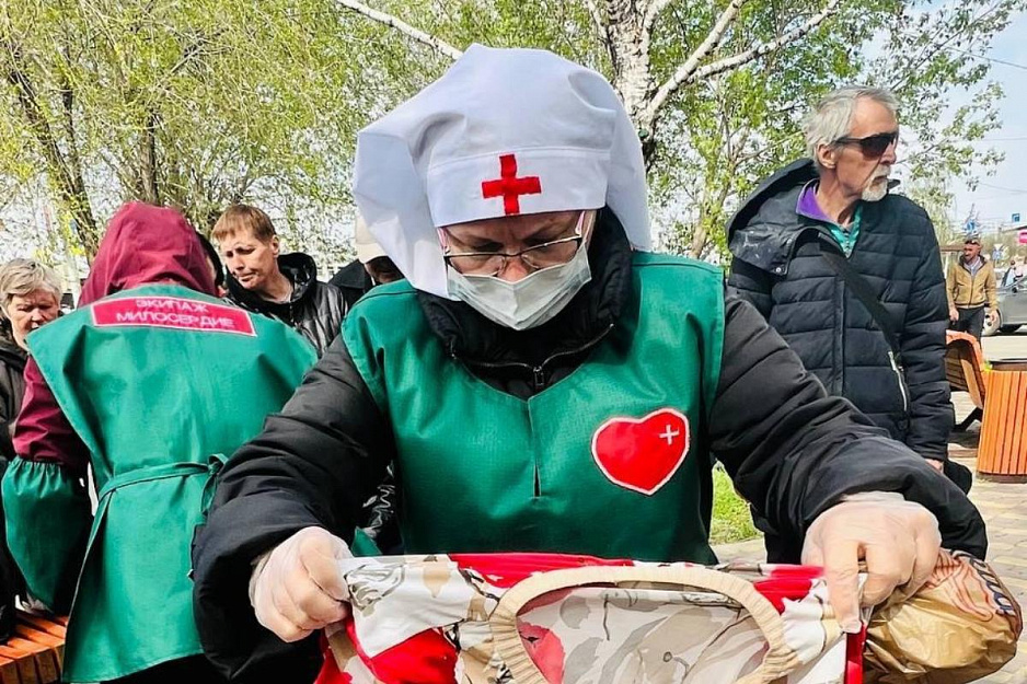 В Кургане приходской центр гуманитарной помощи выдал в мае нуждающимся более 1300 вещей