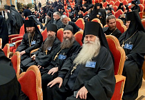 Игумены двух зауральских монастырей участвовали в патриаршем собрании