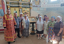 В Частоозерском храме прихожане самостоятельно читают акафист