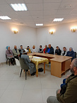 Прихожане Троицкого  собора  Кургана встретились  с известным зауральским  скульптором