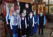 Курганский храм посетили дети из православной школы
