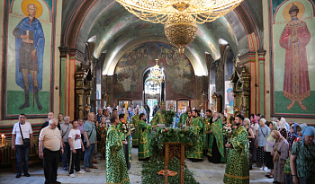 Литургия в День Святой Троицы