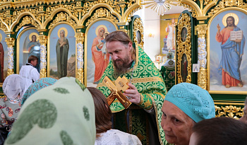 Литургия в День Святой Троицы