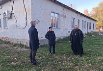 Представители власти посетили Троицкий приход Кургана