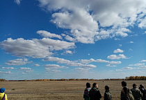 Первый прыжок с парашютом совершили курганские воспитанники военно-патриотического клуба