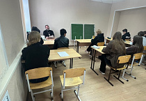 Священник села Садовое провёл уроки нравственности в местной школе