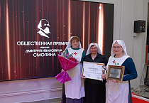 В курганском храме на богослужении побывали представители мультицентра «Смолин»