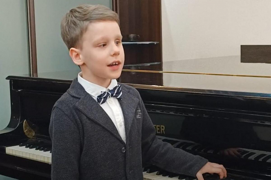 Пятилетний воспитанник курганской воскресной школы дарит всем «Пасхальную песенку»