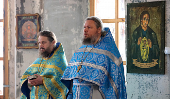 Литургия в день памяти Свт. Некта́рия, митрополита Пентапольского