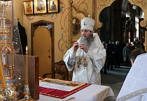 Митрополит Даниил совершил богослужение Великой Субботы в кафедральном соборе Кургана