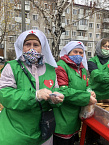 В городе Кургане продолжает свою работу проект «Социальный пункт «Сквер Милосердия», который реализуется с использованием гранта Президента Российской Федерации, предоставленного Фондом президентских грантов