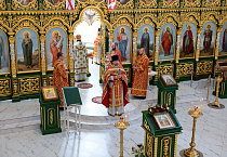 В последний день Светлой седмицы митрополит Даниил совершил Литургию в Троицком соборе