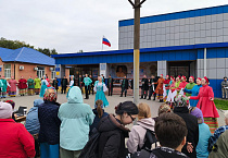 В Глядянском священник принял участие в фольклорном празднике «Небывальщина»