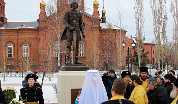 Молебен и освящение памятнику святому Александру Невскому