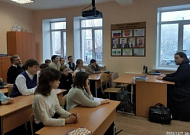 Гость из Архангельска продолжает встречи с курганскими школьниками
