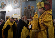 Митрополит Даниил сослужил всенощное бдение в Ильинском соборе Архангельска