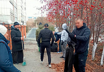 Бойцы ОМОН навели порядок в курганском храме