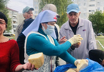 Социальная пекарня при Троицком приходе Кургана снабжает горожан вкусным хлебом