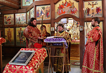 Митрополит Даниил совершил Литургию в храме преподобного Серафима Саровского