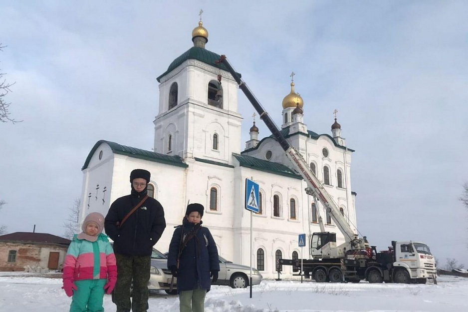 В старинном зауральском храме спустя 90 лет вновь зазвонили колокола