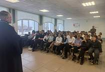 В Зауралье священник провёл со школьниками патриотический урок