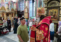 В Кургане митрополит Даниил возглавил Литургию в день своего тезоименитства