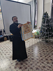 Петуховский настоятель посетил школы и Центр обслуживания населения