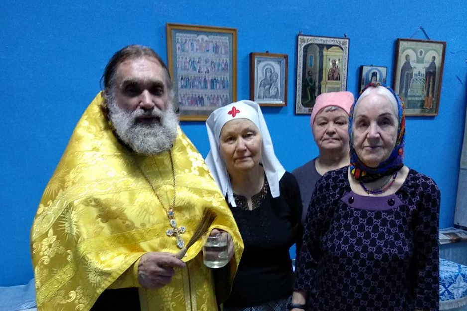В Курганской областной больнице совершили молебен Божией Матери