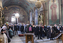 На Чин прощения в Александро-Невский собор пришли сотни жителей Кургана