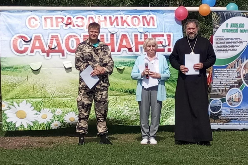 В Зауралье сельский приход наградили благодарственным письмом