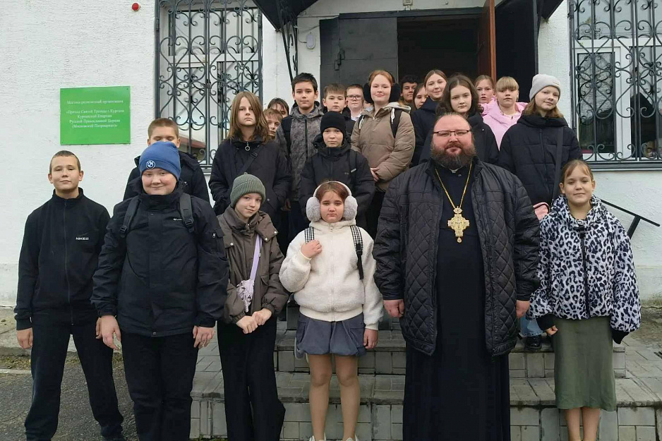 В Свято-Троицком храме состоялась встреча с шестиклассниками класса школы №41