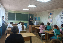 Семья мокроусовского священника участвует в нравственном и патриотическом воспитании местной молодёжи