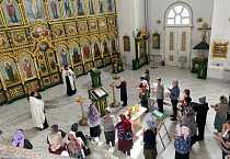 В Троицком соборе Кургана совершено первое великопостное Елеосвящение