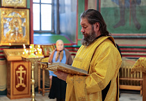 Митрополит Даниил совершил Литургию в день памяти апостола Андрея Первозванного