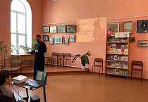 Зауральский священник рассказал детям о православных книгах