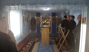 Литургия в день памяти ап. Иакова Алфеева