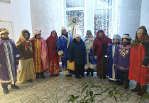 В Кургане епархиальный театр-студия "Образ" принял участие в Рождественском шествии