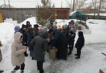 В храме села Глядянское провели вторую рождественскую ёлку