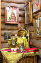 Литургия в храме прп. Серафима Саровского