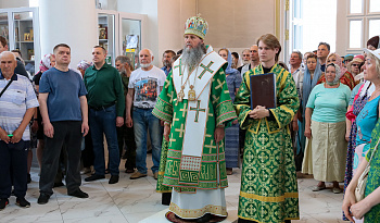 День Святой Троицы в Троицком соборе Кургана