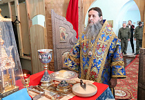 В день святителя Николая Японского митрополит Даниил совершил Литургию в Белозерском