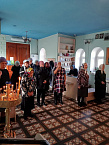 Прихожане храма в Петухово помолились об участниках СВО